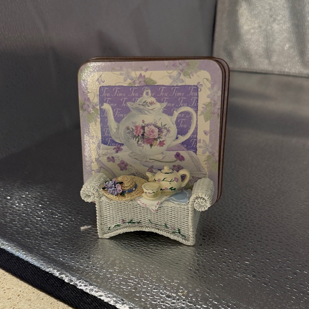 Lady Jane Teapot Set Coaster Holder